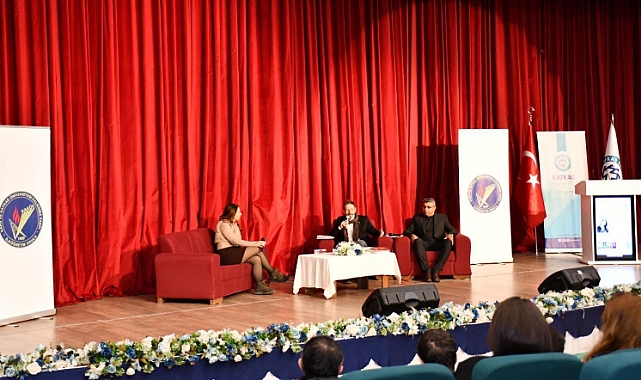 Yazar Gülşah Elikbank Kars’ta öğrencilerle söyleşiye katıldı