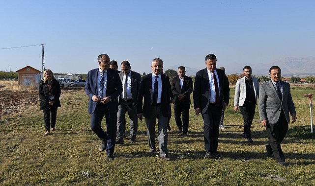 Yeşilyurt'ta tohumlar toprakla buluştu