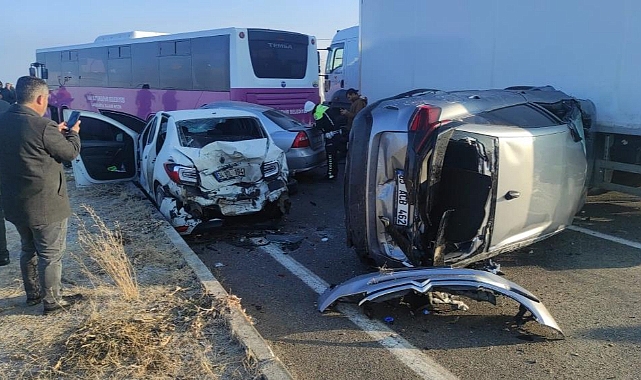 21 aracın karıştığı kazada hayatını kaybeden kadının kimliği belli oldu