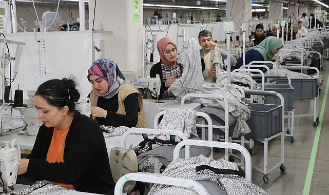 Ağrı'da 1600 kişi tekstil fabrikalarında istihdam ediliyor