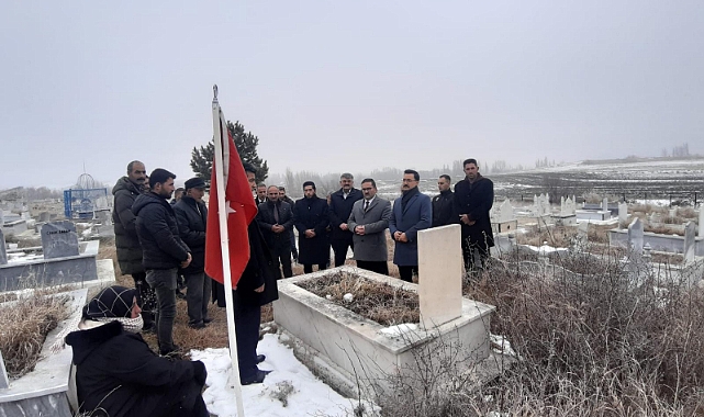 Akyaka'da şehitlik ziyareti