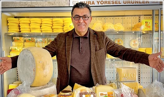 Ardahan'da yöresel ürünler mağazası ilgi görüyor