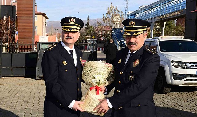 Bingöl emniyetinde devir teslim töreni