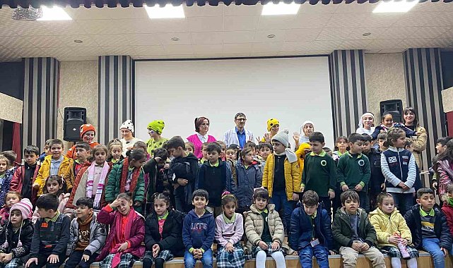 Bingöl'de 750 öğrenci tiyatro ile buluştu