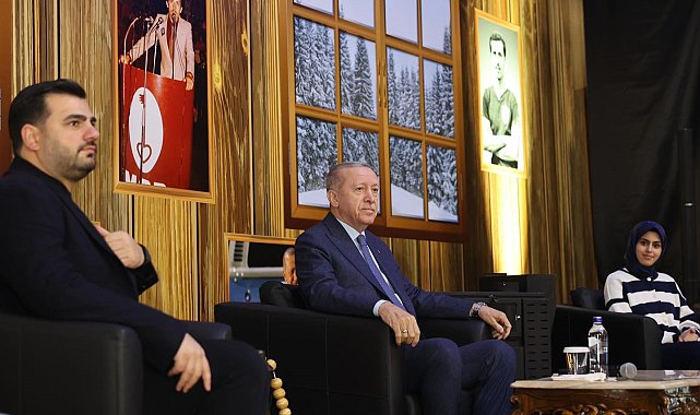 Cumhurbaşkanı Erdoğan Erzurum'da gençlerle buluştu