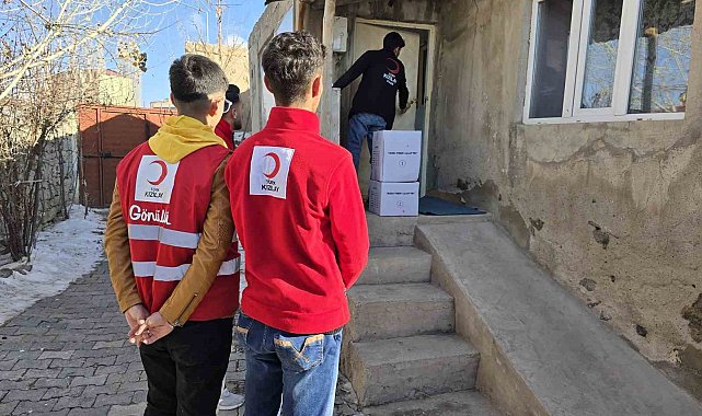 Diyadin Türk Kızılay'dan gıda yardımı
