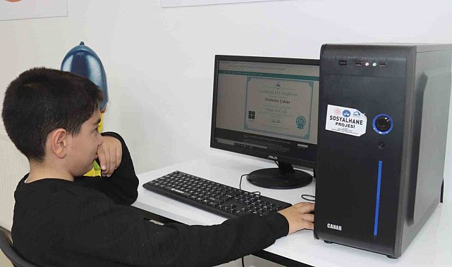 Elazığ'da çocuklara robotik kodlama eğitimi