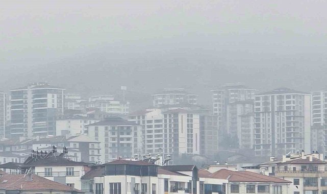 Elazığ'da yüksek kesimlerde yoğun sis etkisini sürdürüyor