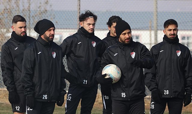 Elazığspor, Mersin'e 19 futbolcuyla gitti
