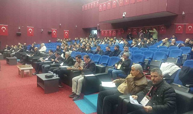 Elazığspor'da Başkan Yılmaz güven tazeledi