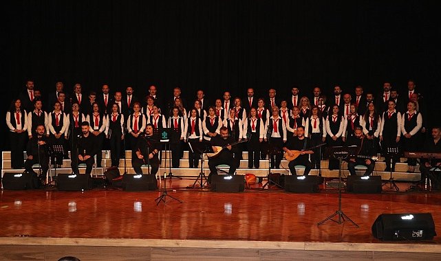Engelsiz gecede Kardeşlik Korosundan konser