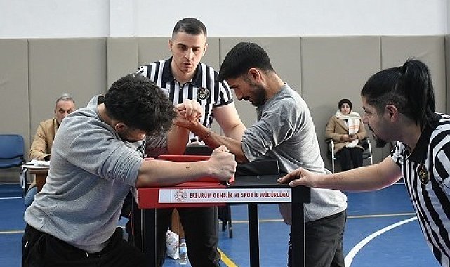 Erzurum'da bilekler yarıştı