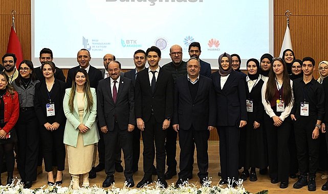 Huawei Ar-Ge buluşması'nın açılış programı ETÜ ev sahipliğinde gerçekleştirildi