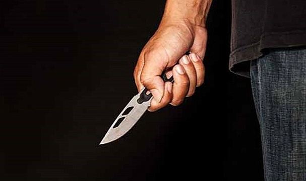 Kars'ta çıkan kavgada lise öğrencisi bıçakla yaralandı