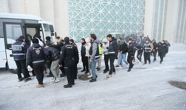 Kars'ta dolandırıcılık yaptıkları iddiasıyla 29 şüpheli yakalandı