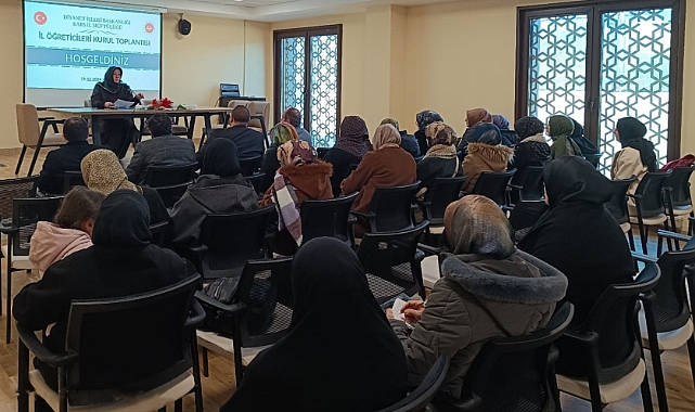 Kars’ta Kur’an kursu öğreticileri istişare toplantısı yapıldı
