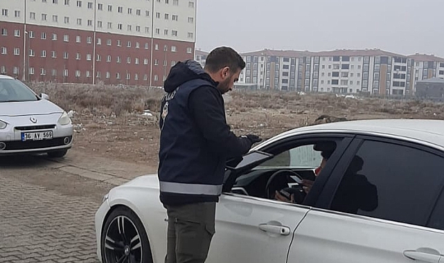 Kars’ta öğrenci yurtları çevresinde asayiş uygulaması