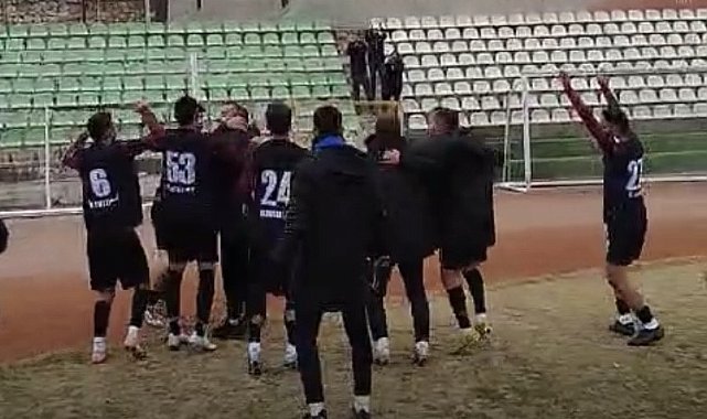 Kırşehir'de 23 Elazığ FK'yı 3 taraftar yalnız bırakmadı