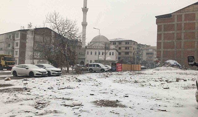 Malatya'da kar yağışı etkili oluyor