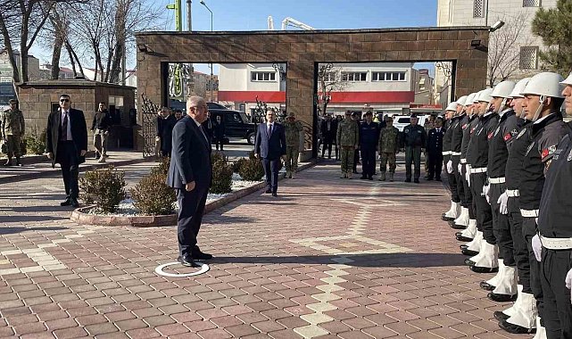 Milli Savunma Bakanı Güler Iğdır'da