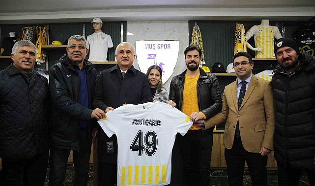 Muş Valisi Avni Çakır'dan maç öncesi taraftara çağrı: "Forma satın alarak takımınıza destek olun"