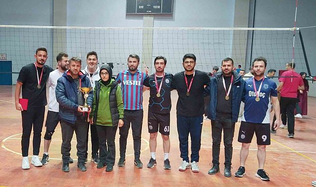 Patnos'ta voleybol turnuvası sona erdi