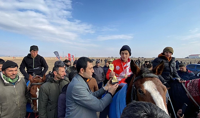 Selim'de at yarışı heyecanı yaşandı