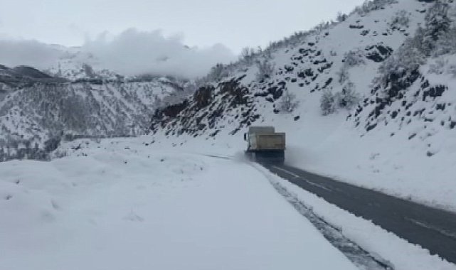 Tunceli'de kar yağışı etkisini sürdürüyor