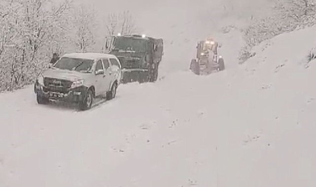 Tunceli'de kar yağışı nedeniyle mahsur kalan vatandaşlar kurtarıldı