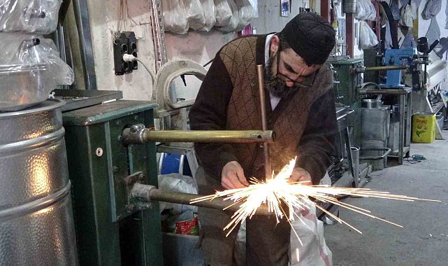 Van'da asırlık Sobacılar Çarşısı'nda hareketli günler yaşanıyor