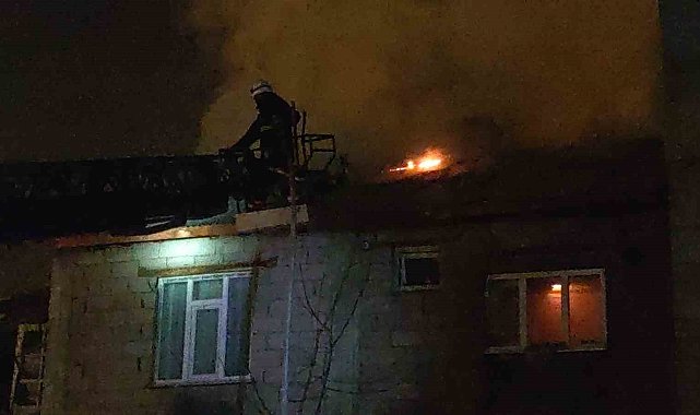 Van'da ev yangını korkuttu