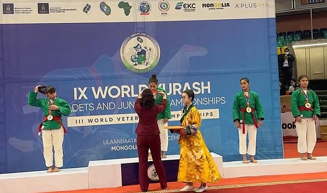 Vanlı Sinem dünya şampiyonu oldu