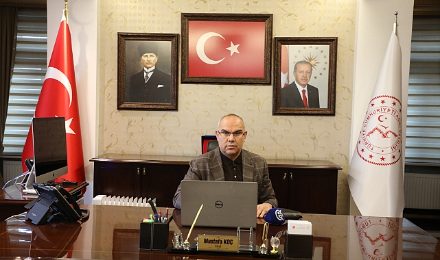 Ağrı Valisi Koç, AA'nın "Yılın Kareleri" oylamasına katıldı