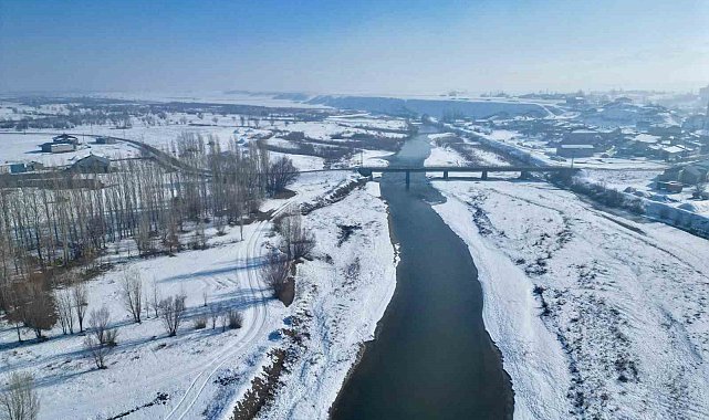 Ağrı'da kış manzarası göz kamaştırdı