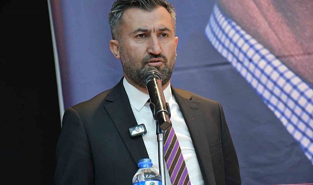 AK Parti Ağrı Kadın Kolları'nda Zeynep Eldem güven tazeledi