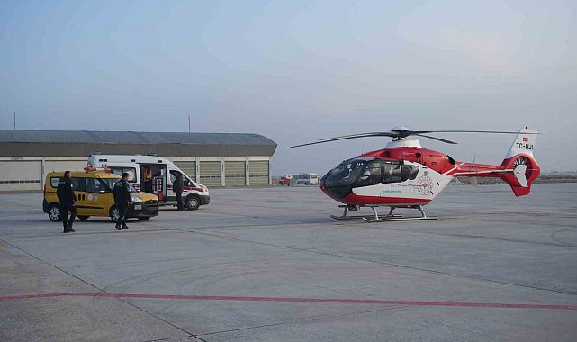 Ambulans helikopter bir günlük bebek için havalandı