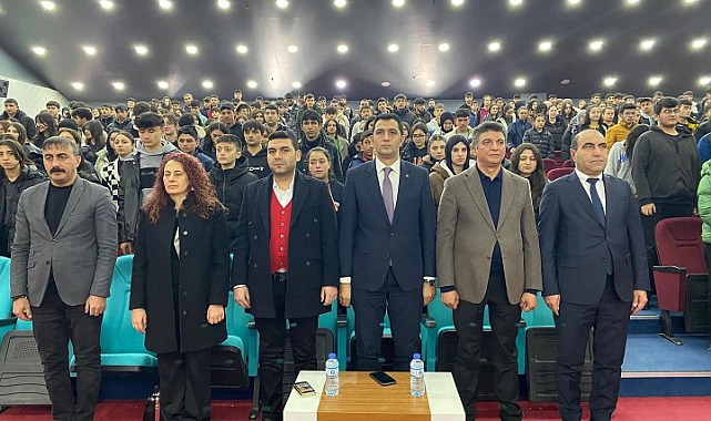 “Anlaşılamayan bir savaş Sarıkamış” konferansı büyük ilgi gördü
