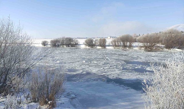 Ardahan'ın Göle ilçesi buz kesti: Eksi 32,3