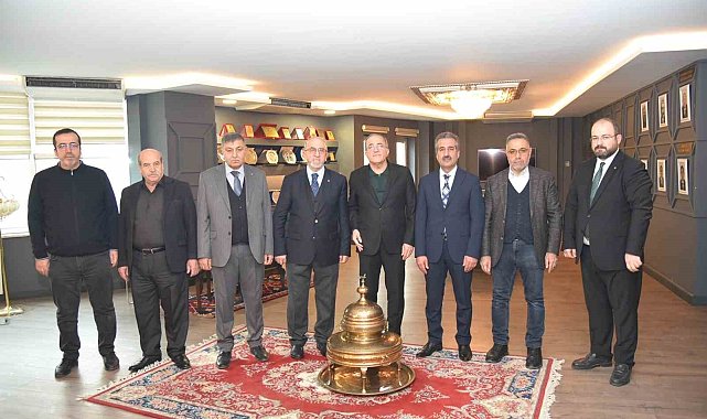 Bakan Yardımcısı Alpay, Ticaret Borsası Başkanı Dumandağ ile bir araya geldi