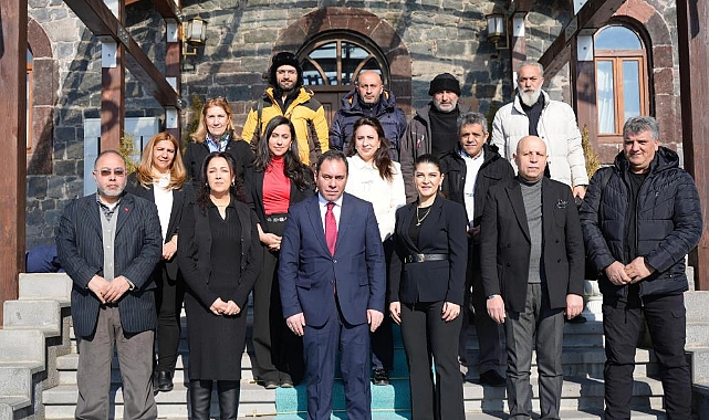 Başkan Senger, basınla bir araya geldi