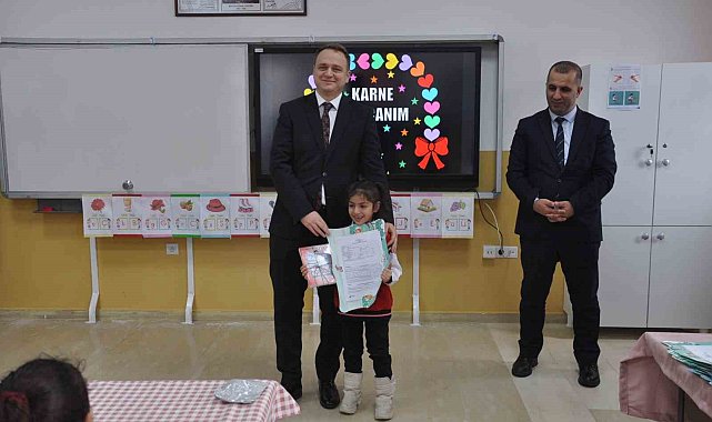 Bulanık'ta 18 bin öğrenci karne aldı
