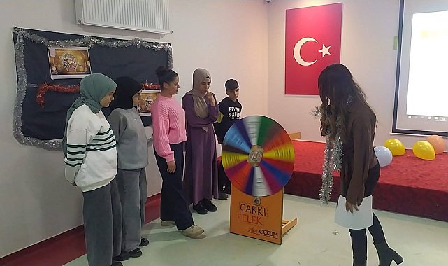 Çarkıfelek yarışmasıyla çocuklar hem eğlendi hem öğrendi