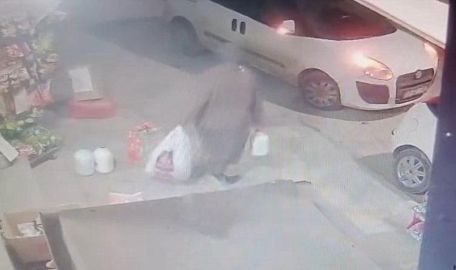 Elazığ'da ayran çalan kadın kameralara yakalandı