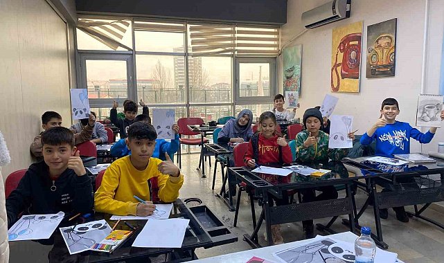 Elazığ'da gençlik merkezlerinde eğitimler sürüyor