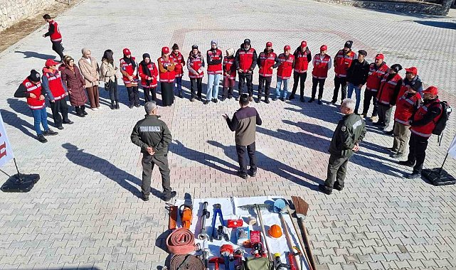 Elazığ'da orman ve kırsal alan yangınlarına müdahale eğitimi