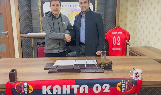 Elazığlı Teknik Direktör Ender Çınar, Kahta 02 Spor'da