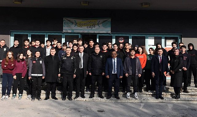 Emniyet Müdürü Baybaba, öğrencilere polisliği anlattı