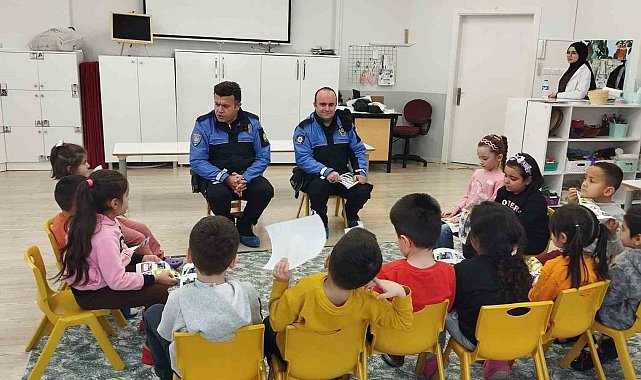 Emniyetten çocuklara güvenlik eğitimi