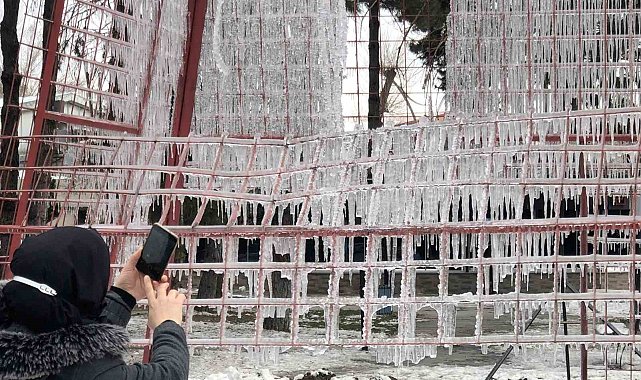 Erzincan'da soğuk hava etkisini sürdürüyor