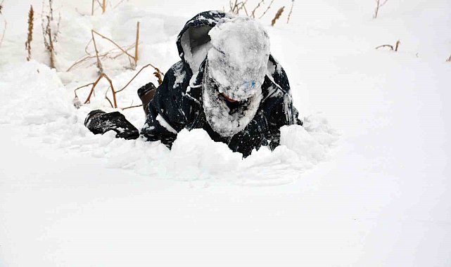 Erzincan'da soğuk hava etkisini sürdürüyor